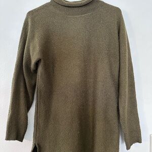 Banana Republic Olive Turtleneck Sweater